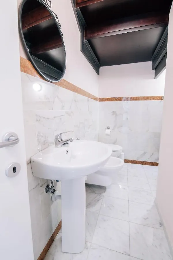Holiday Home Il Borgo Degli Agrumi Uzzano 0*,  Italia