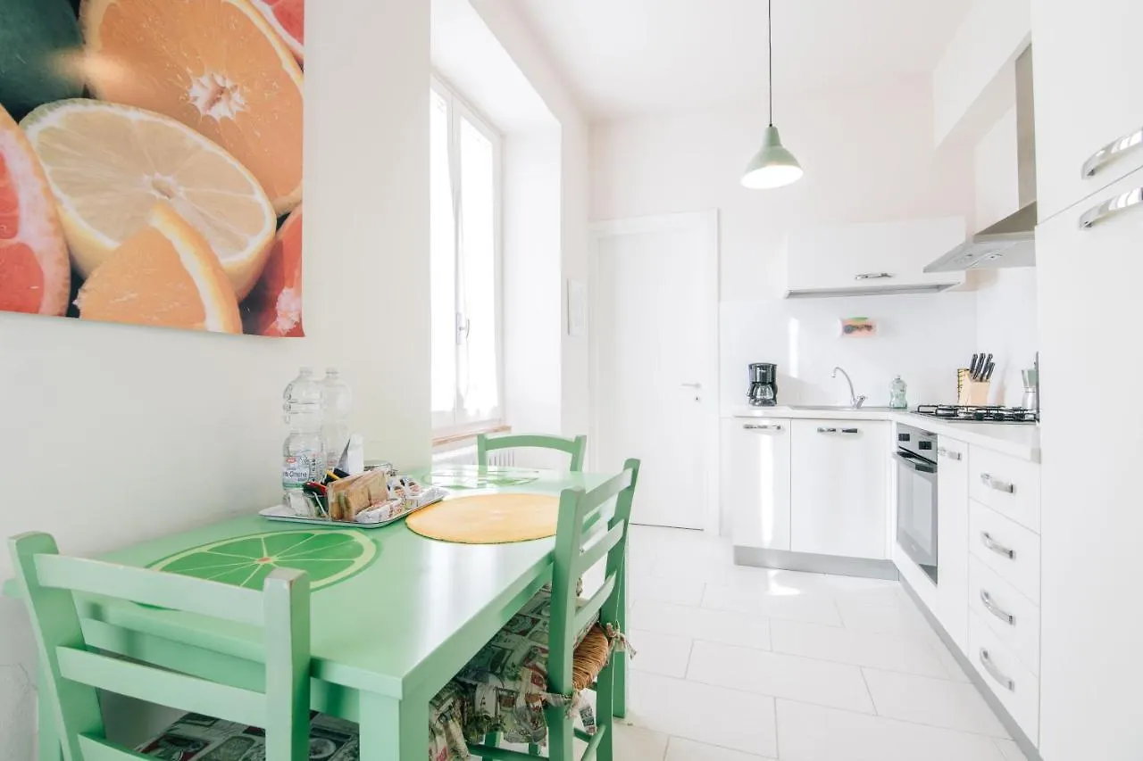 Holiday Home Il Borgo Degli Agrumi Uzzano