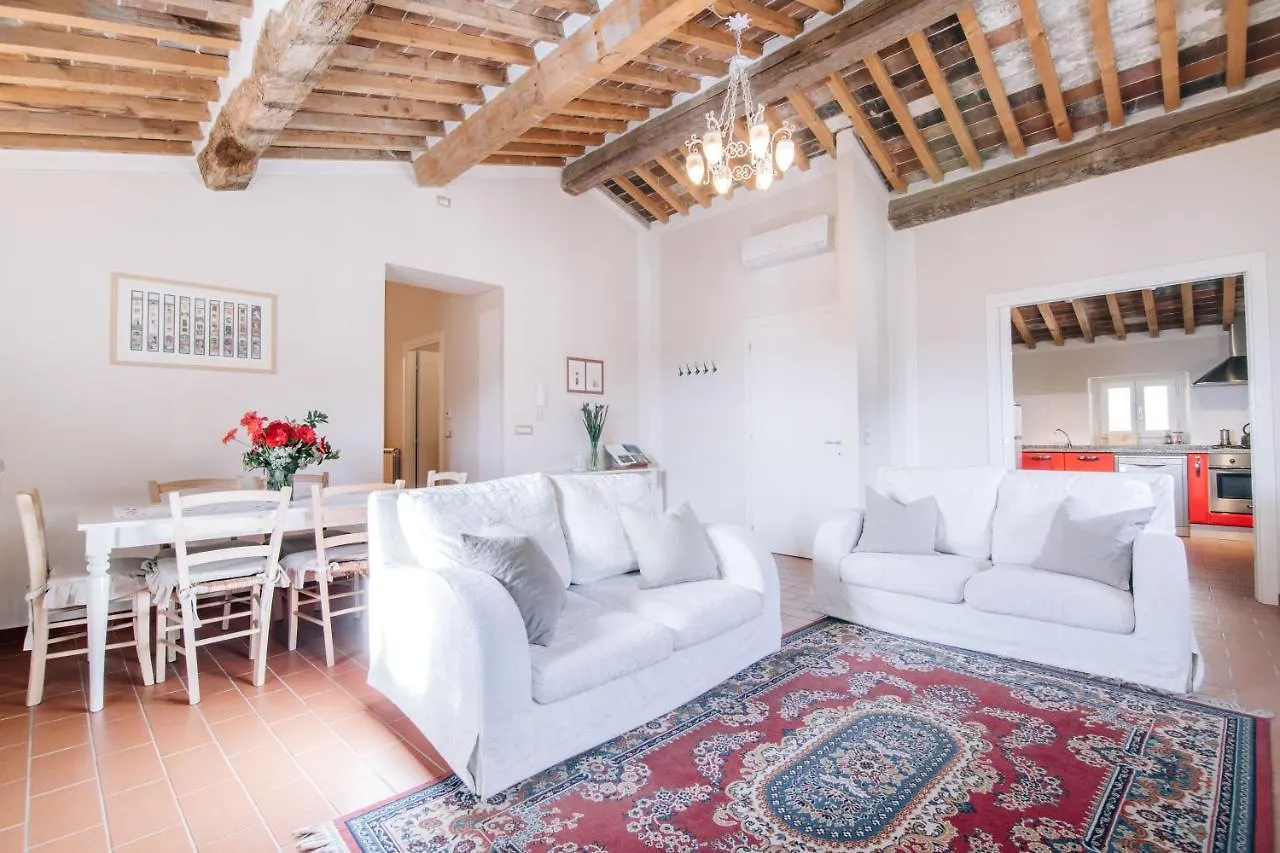 Holiday Home Il Borgo Degli Agrumi Uzzano Italië
