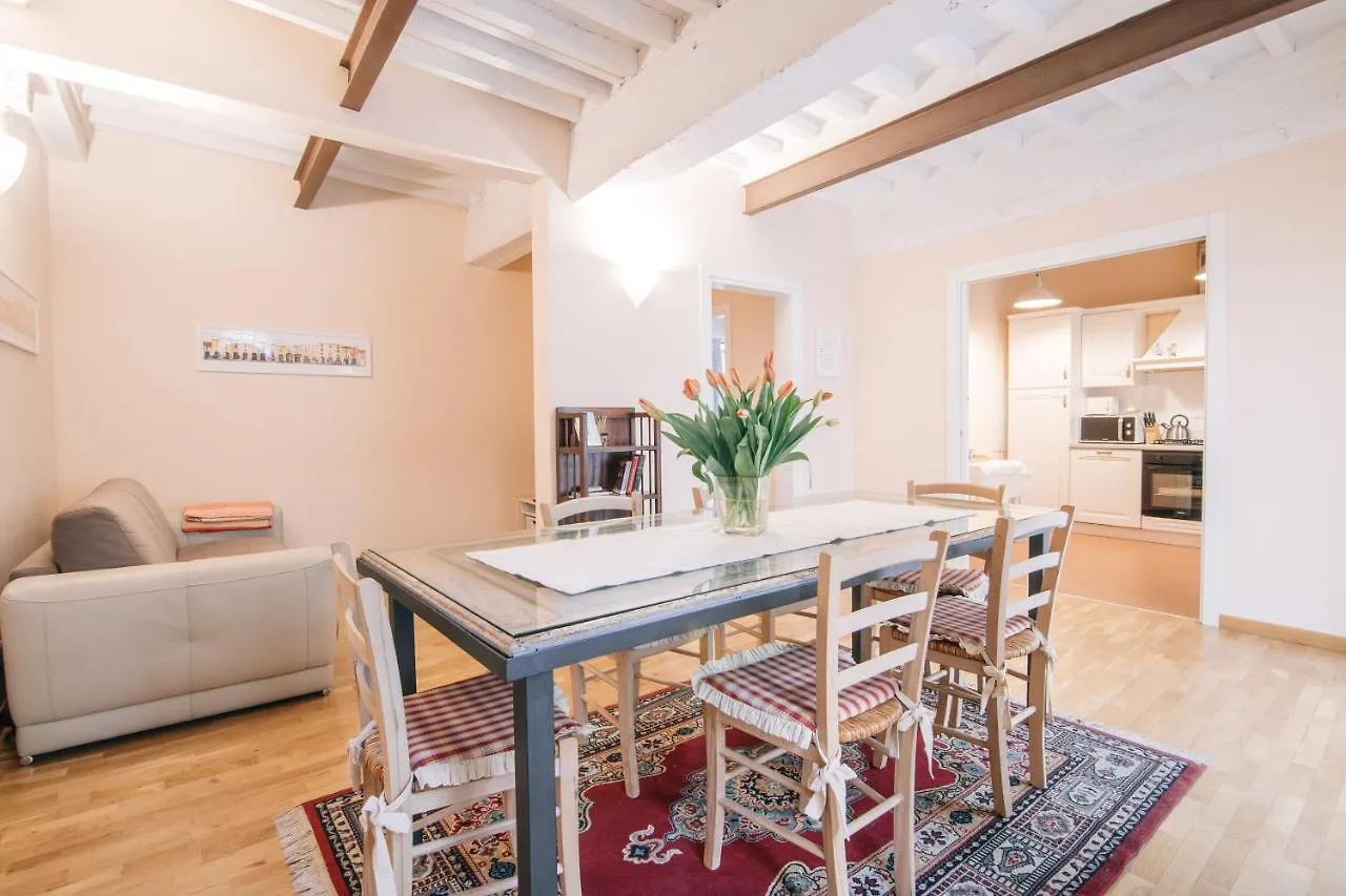 Holiday Home Il Borgo Degli Agrumi Uzzano Italië